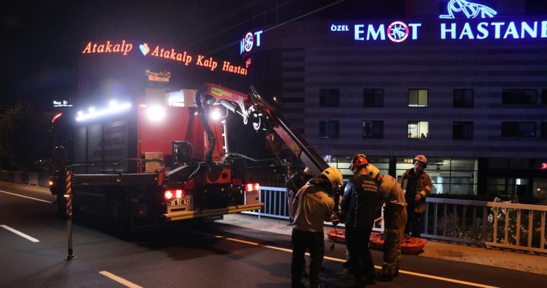 İzmir’de korkunç kaza! 5 metre yükseklikten dereye düştü