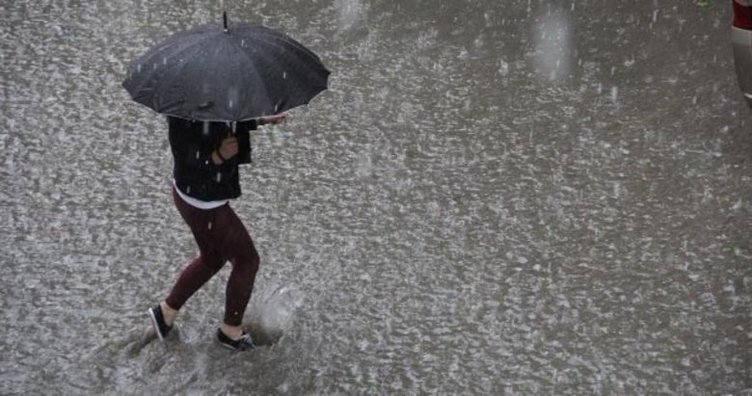 İzmir’de hava durumu bugün nasıl? Meteorolojiden sağanak yağış uyarısı