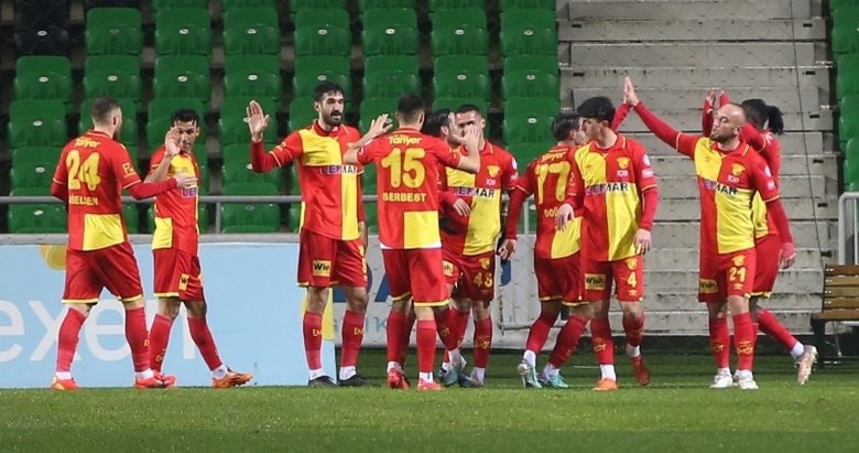 Son dakika... Göztepe deplasmanda Sakaryaspor’u 2-1 mağlup etti