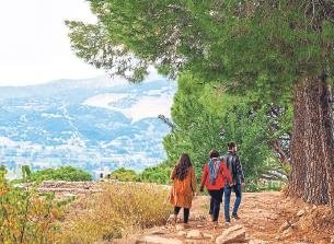 Beydağ sonbaharda bir başka güzel