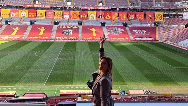 Pelin Öztekin’in locasında kavga çıktı! Oyuncunun gecesi karakolda bitti