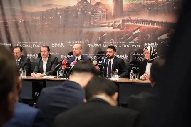 Yeni yılın ilk gününde Galata Köprüsü’nde tarihi buluşma! Dün Ayasofya, bugün Emevî, yarın Aksa