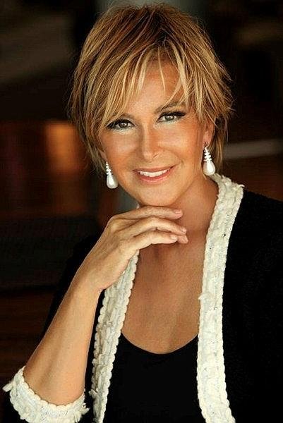 Ünlüler şehitlerimiz için paylaşım yaptı