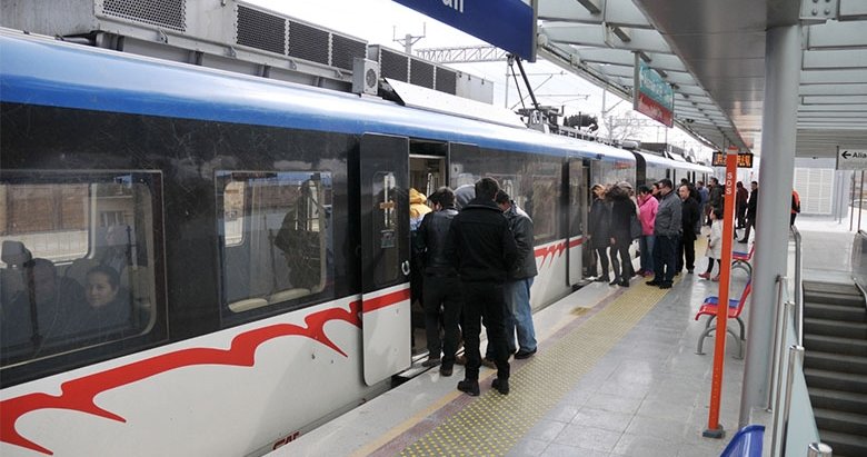 Bayramda toplu taşıma ücretsiz mi? Otobüs, metrobüs, vapurlar ücretsiz mi?