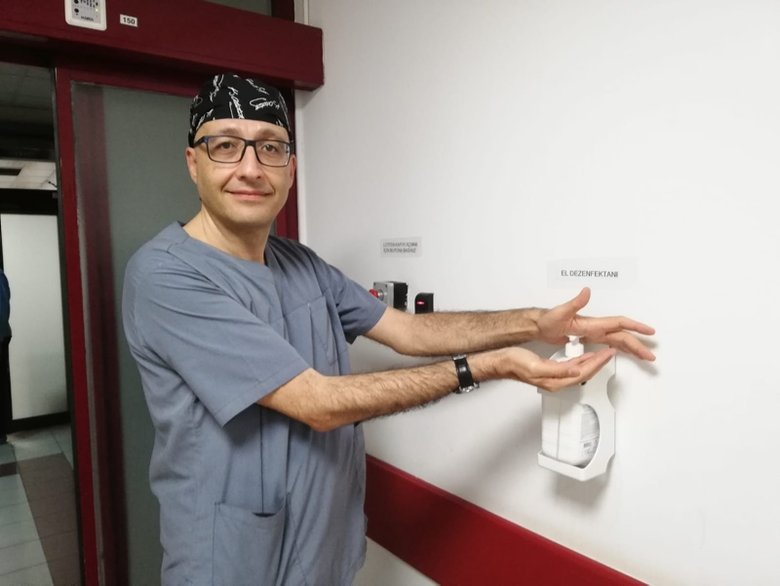 Bilim Kurulu Üyesi uyardı: Dondurulmuş gıdalarda virüs yaşayabilir