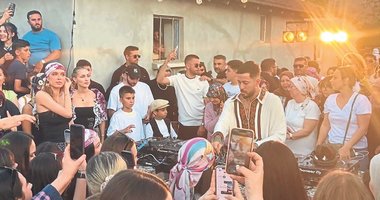 DJ Mahmut Orhan köyünde konser verdi!