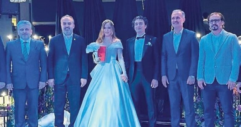 Göztepe oyuncusu Ali Akman evlendi