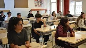 kpss-sinavi-saat-kacta-basliyor-son-giris-saati-kac-kpss-sinavi-ne-zaman-bitecek-1792880254444.jpg