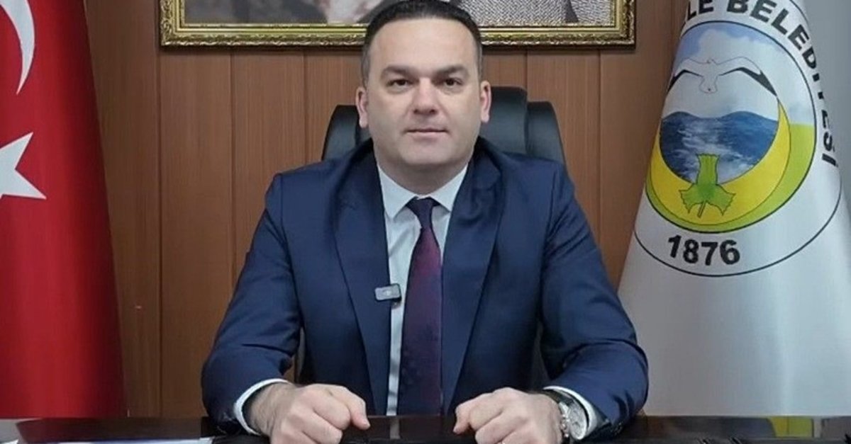 CHP'li başkan Hasbi Dede'den 16 yaşındaki kıza taciz! Mesajlar ortaya çıktı