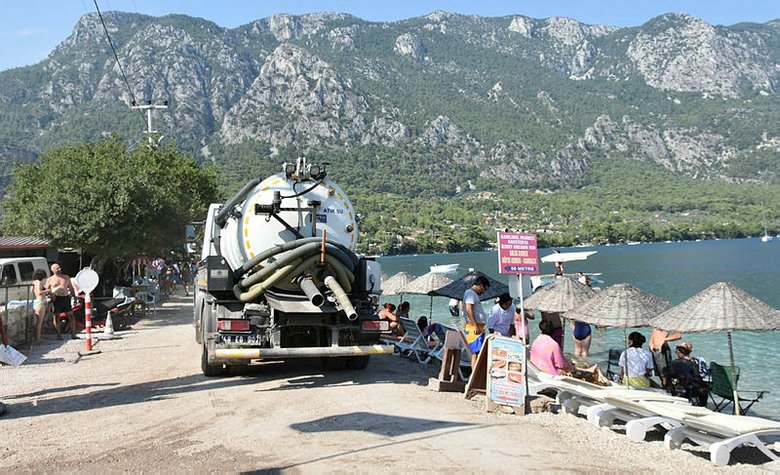 Dünyaca ünlü Akbük Koyu’nda taşıma suyla turizm