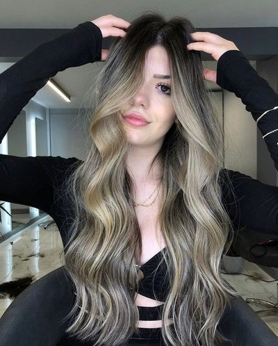 Sosyal medya fenomeni Simge Barankoğlu İzmir’de gözaltına alındı