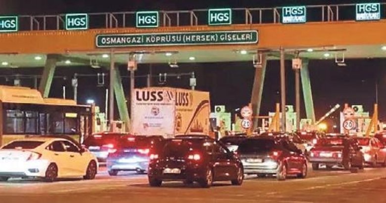 Rekor geçiş: 117 bin 537 araç