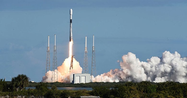 Türkiye’nin ilk cep uydusu uzaya fırlatıldı