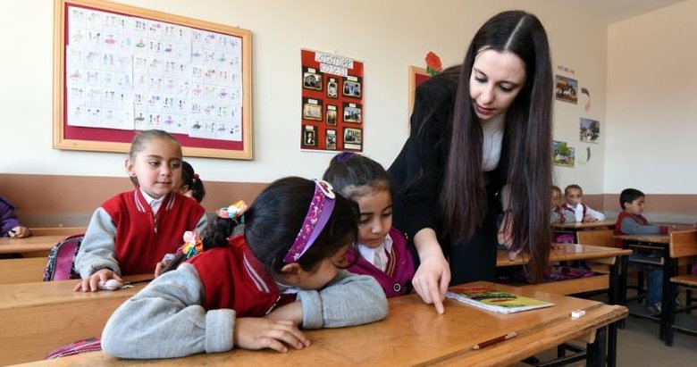 230 bin öğretmene başöğretmenlik imkanı