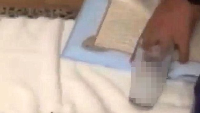 İzmir’de Kur’an-ı Kerim’i yırtarak sosyal medyada dalga geçen şahıslar tutuklandı