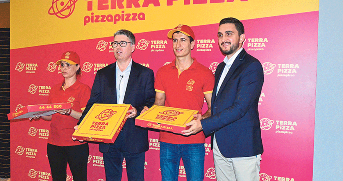 Yillarin Pizzacisi Terra Pizza Adini Aldi Ekonomi Haberleri