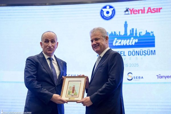 2. Kentsel Dönüşüm Zirvesi sektörü buluşturdu: İzmir için hep birlikte çalışacağız