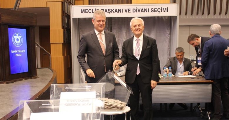 İZTO, Mahmut Özgener’le devam dedi