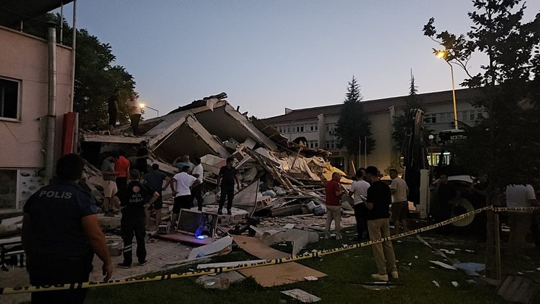 Son dakika: Balıkesir’de korkutan deprem! Tüm Marmara’da hissedildi