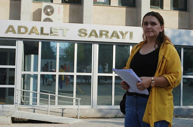 Denizli�de boşanmak istediği eşi cezaevinden çıkan kadın Ölmek