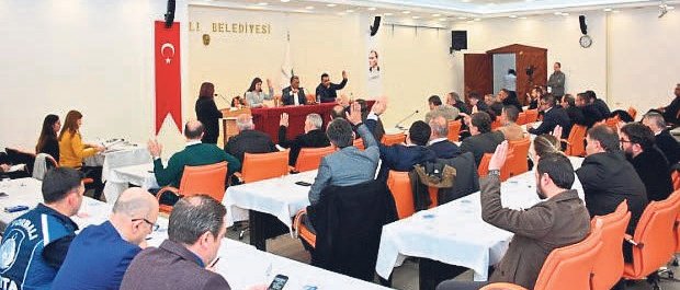 CHP’li belediyelerde kaos eksik olmuyor