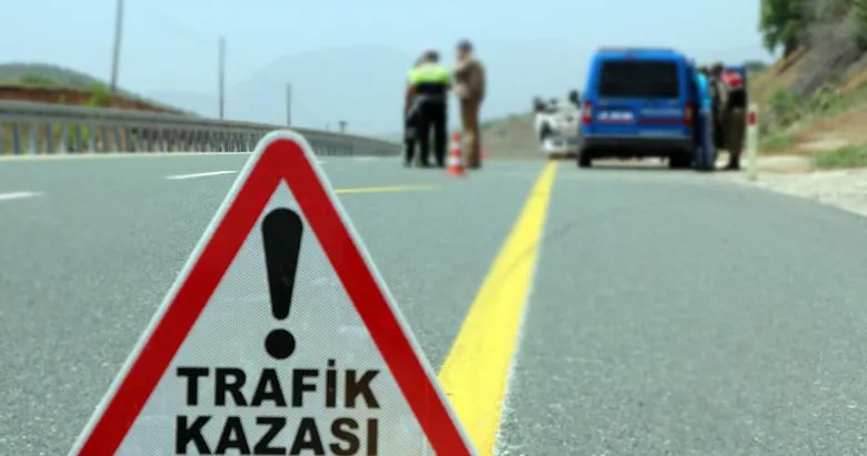 Seydikemer’de dehşet anları: Tır ile çarpışan otomobil hurdaya döndü, 4 kişi hastanelik oldu