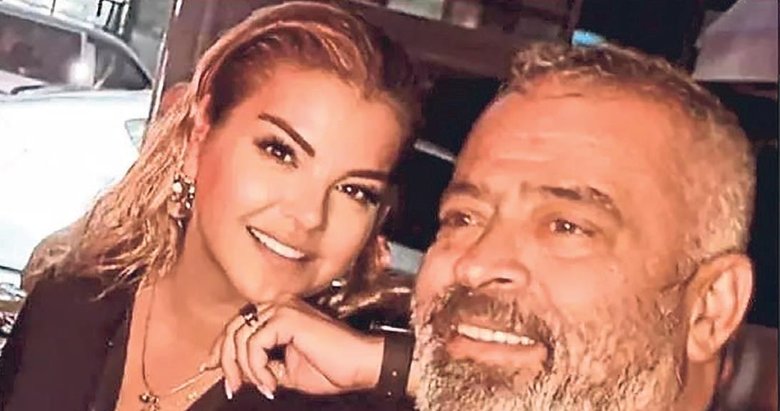 Şarkıcı Elif Karlı: Keşke ölmeseydi