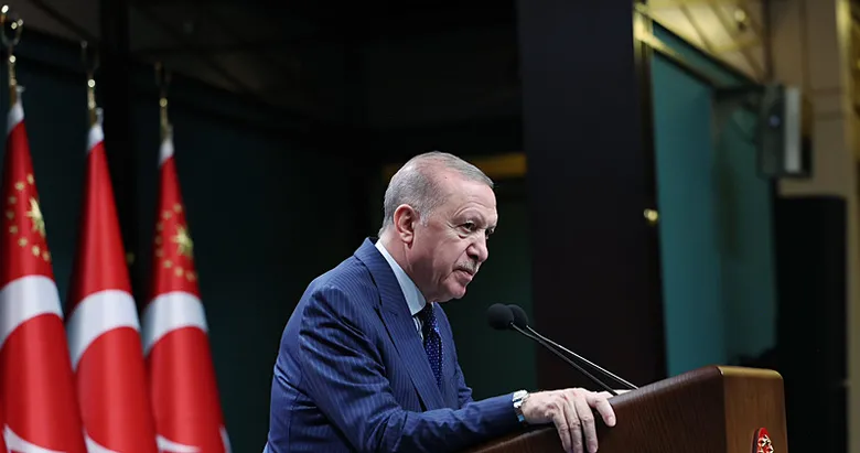 ‘Şanlı tarihimizde sadece adalet ve merhamet vardır’