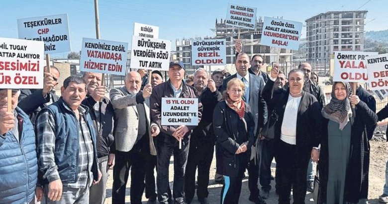 Uzundere mağdurları İzmir Büyükşehir’i protesto etti