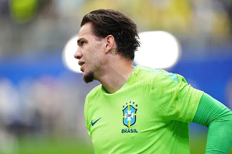 fenerbahcede-ederson-dugumu-aziz-yildirim-devreye-girdi-1783855681494.png