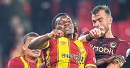 Göztepe defansında büyük rekabet