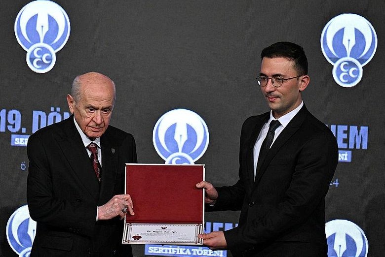 MHP Siyaset Okulu sertifika dönemi! Devlet Bahçeli’den önemli açıklamalar