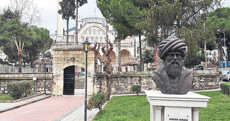 Muradiye Camii ibadete açıldı