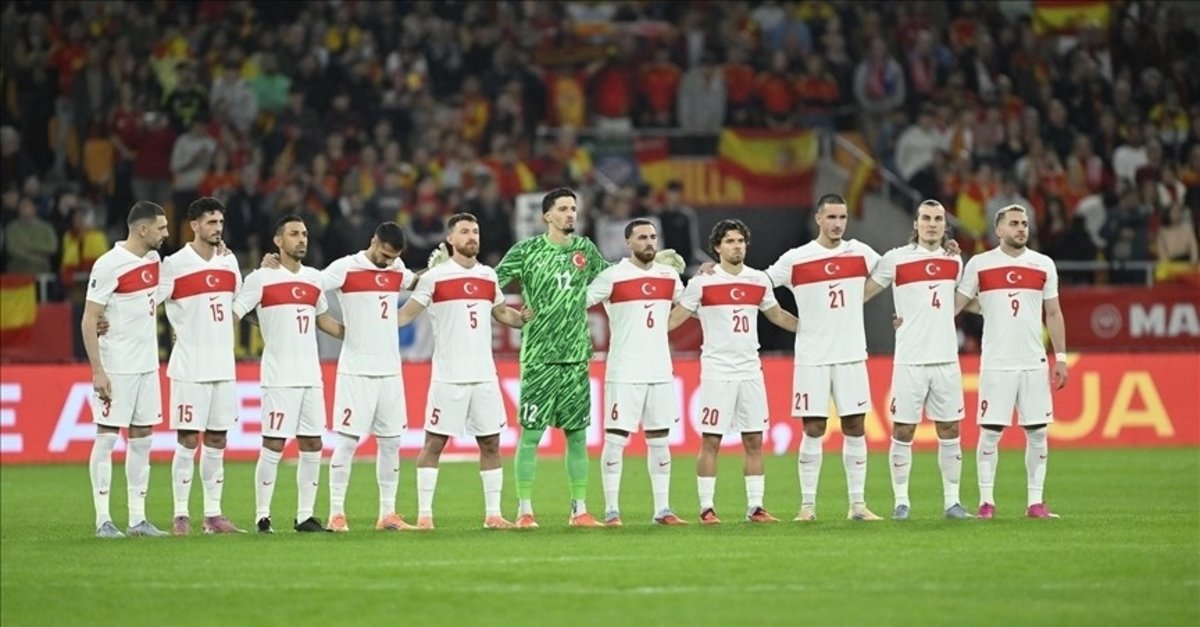 TÜRKİYE-ROMANYA MAÇI CANLI İZLE A Milli Takımı'nın ilk 11'i belli oldu!