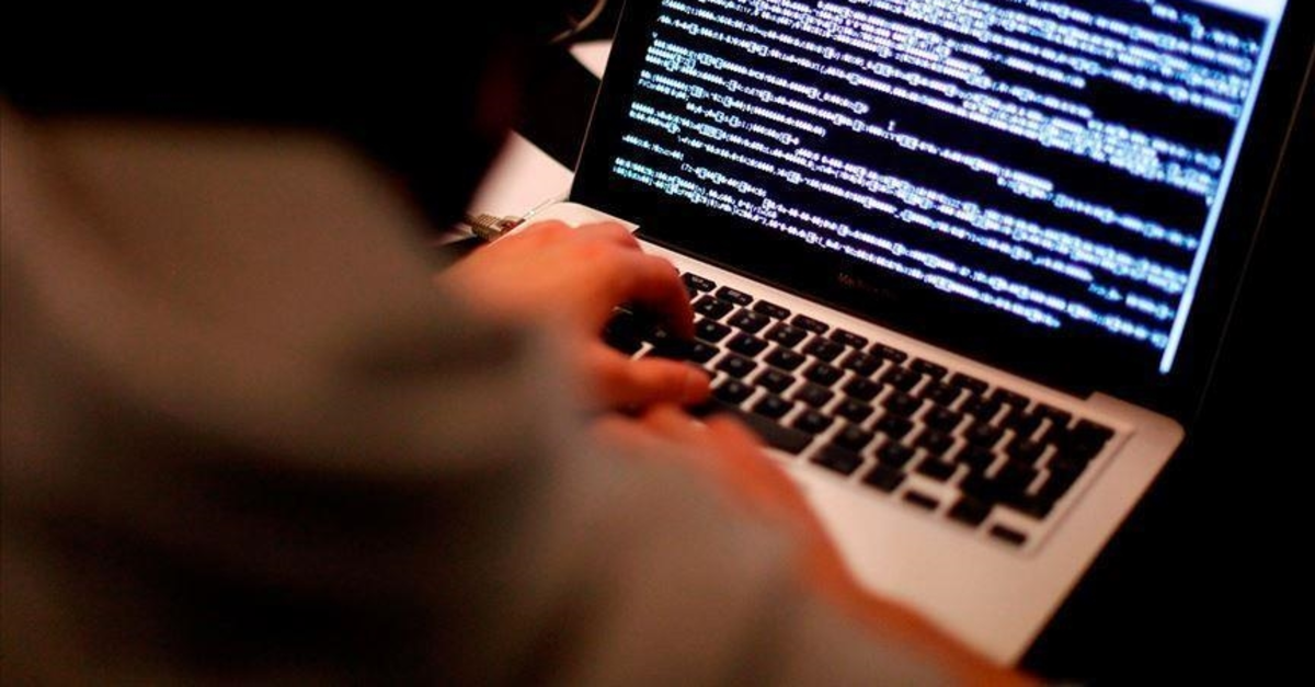 Yasa dışı bahis ve kumara ağır darbe! Finansal ağlar çökertildi