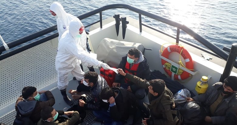 28 göçmen Yunan Sahil Güvenlik ekiplerinin elinden kurtarıldı