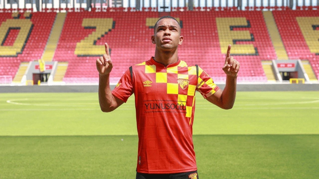 Gürsel Aksel’in golcüsü Juan