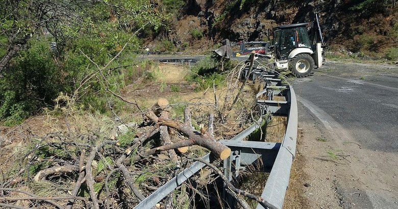 Marmaris’te yangına riskli bölgelerde temizlik