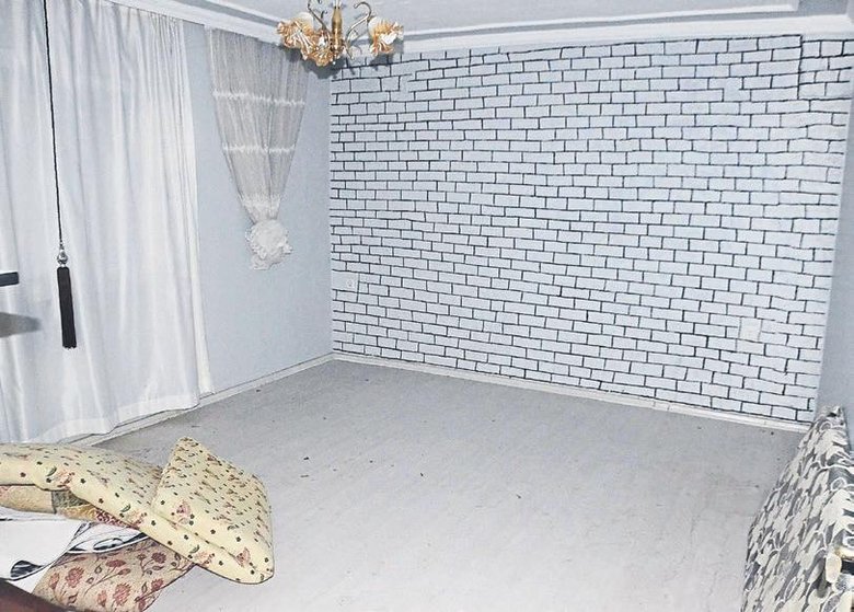 Duvarda delik açıp komşusunu soydu