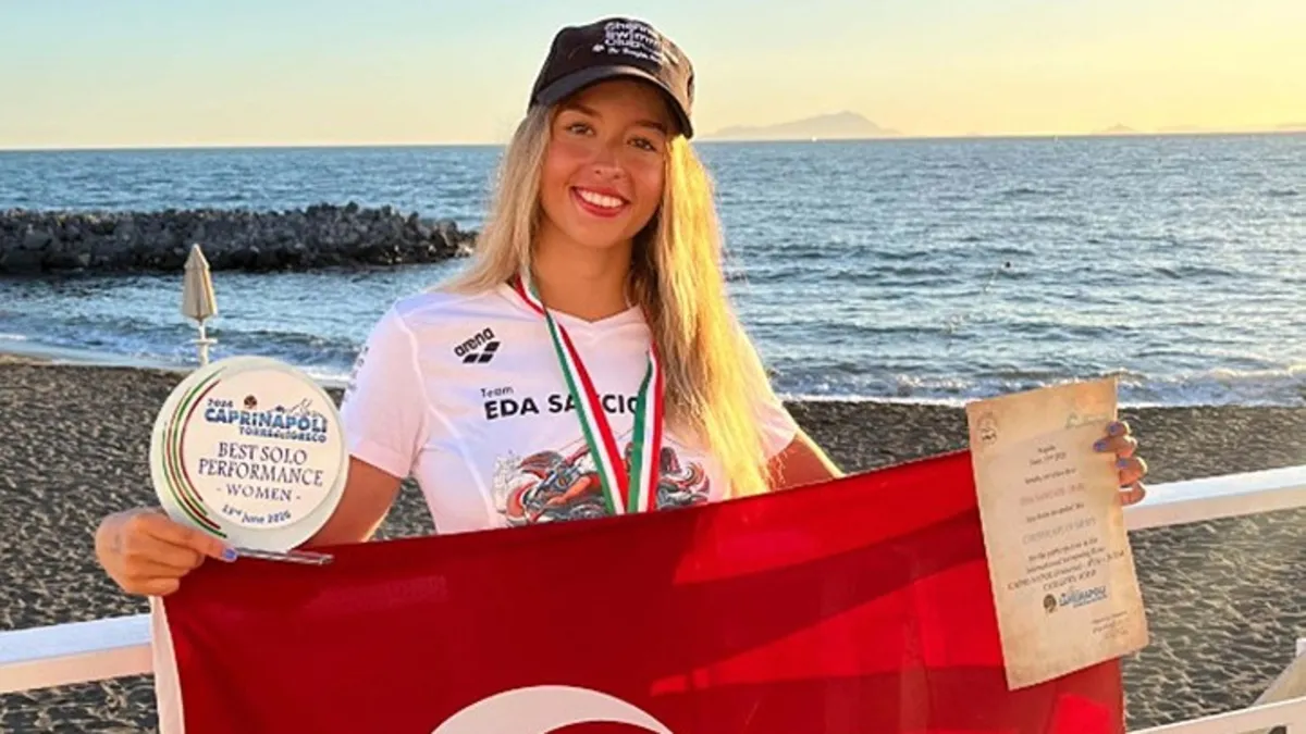 Eda Savcıgil Capri–Napoli parkurunu solo tamamlayıp İtalya'da birinci oldu