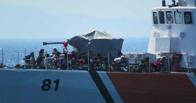 Çanakkale Ayvacık’ta 239 kaçak göçmen yakalandı
