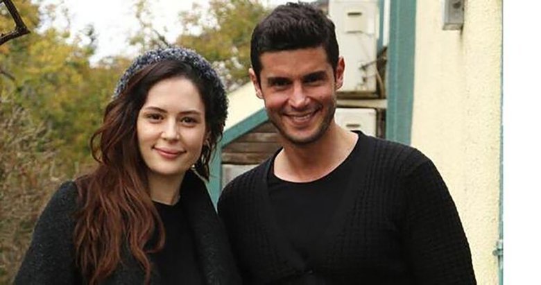 Ünlü çiftten müjdeli haber geldi! Berk Oktay ve Yıldız Çağrı Atiksoy evleniyor