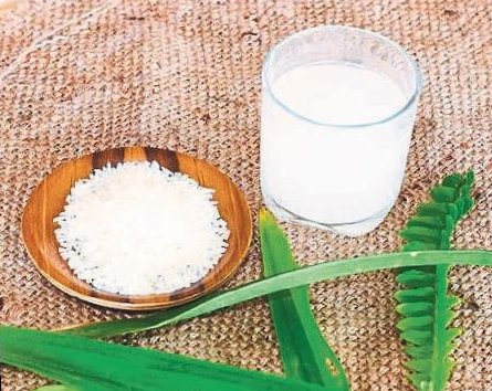 Koreli kadınlar güzellik rutininde bir marka