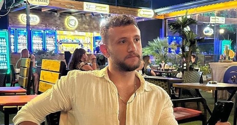 Birlikte eğlendiği arkadaşı tarafından bıçaklanarak öldürüldü