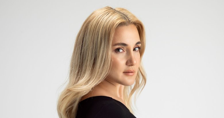 İzmirli sanatçı Ezgi Ayçe: Mükemmeli aramayı Pekkan’dan öğrendim