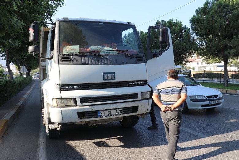 Sahte plakayla kaçmaya çalıştı, ceza yemekten kurtulamadı