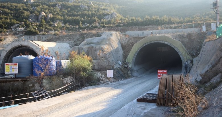 Honaz Tüneli gelecek yıl hizmete açılıyor