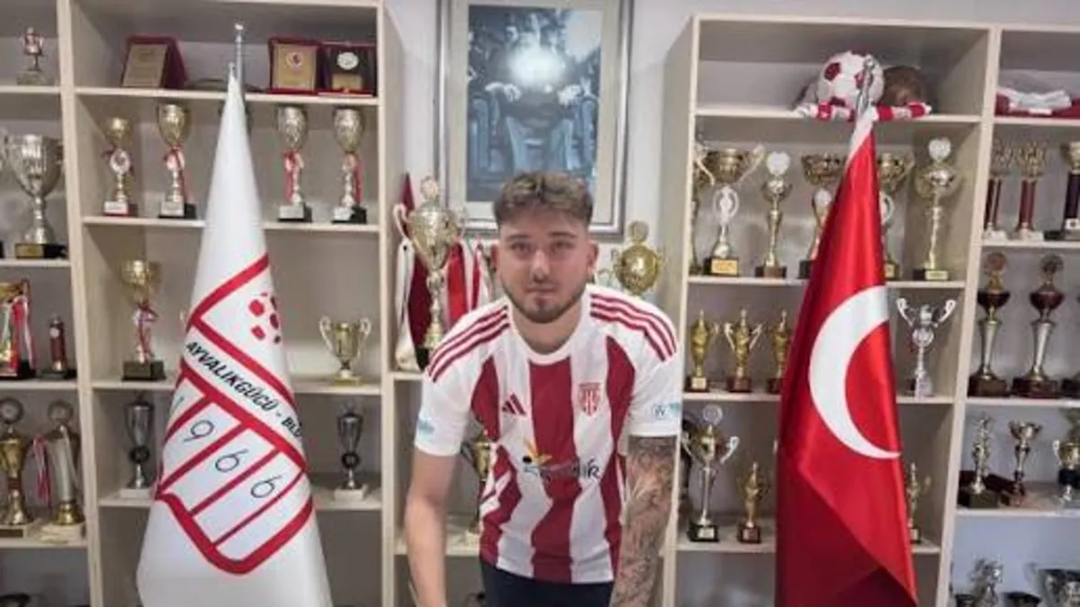 Ayvalıkgücü’ne 21’lik forvet
