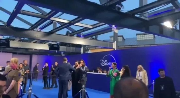 Can Yaman’ın olaylı gecesi! Katıldığı lansmanda ortalık karıştı