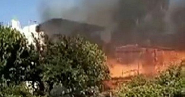İzmir'de hareketli anlar! Oturduğu evi ateşe verdi